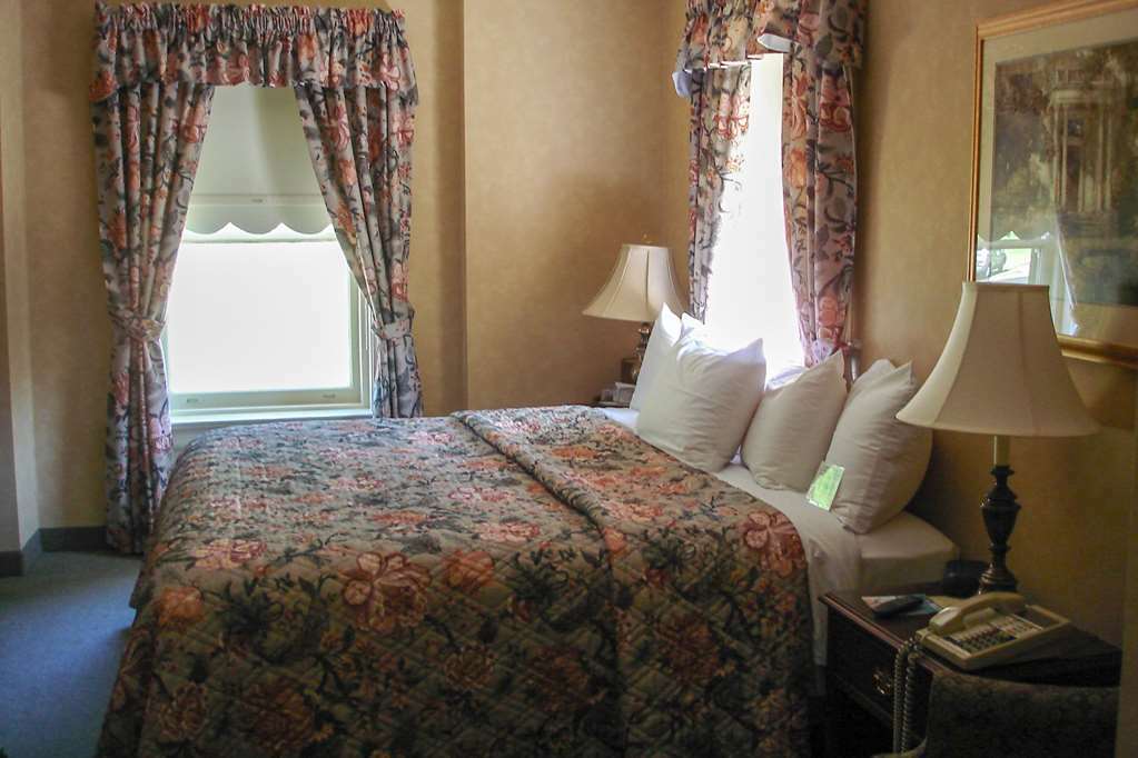 Traditions Hotel & Spa, Ascend Hotel Collection Johnson City Room photo